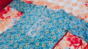 Mixed Lot Women&#39;s Clothing - Size L