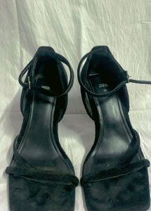 Zara Black Heel