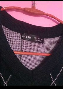 10/10 Vest 🎀 Wear It According To Yur Style 🌸