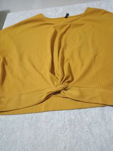 Ribbed Knot Front Top