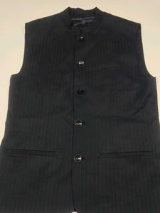 Vettori Fratini ( Shoppers Stop Brand) Jacket