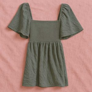 Green Dress With A Tied Back (Xl)