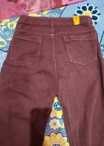 Floral Crop Top &amp; Purple Jeans