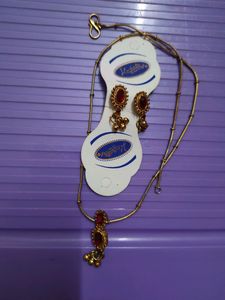 Red Stone Pendant And Chain With Earrings