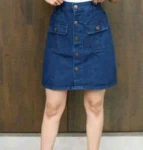 T-Shirt And Denim Skirts