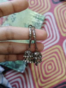 Mang Tika 4 Ear Rings And 2 Bracelets