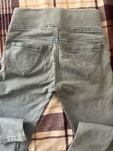 Outstanding Fit Jagging In Very Good Condition