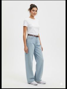 Wide Leg Light Blue Jeans