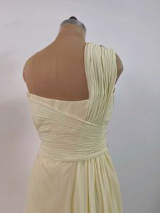 Elegant One-Shoulder Evening Gown
