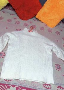 Woolen White 🤍 Top Soft Clothes Very Comfortable