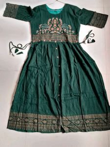 Green Kurti - Pent Pair