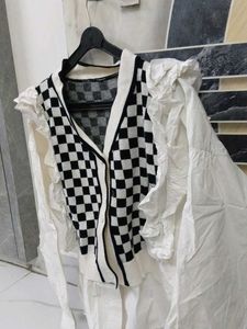 cream top with kind of attached chex