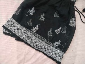 Black Embroidered Chikankari Kurti
