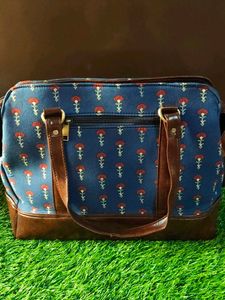 Multi Compartment Shoulder Bag