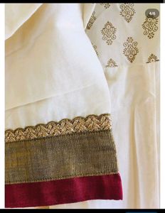 Elegant White &amp; Gold Anarkali