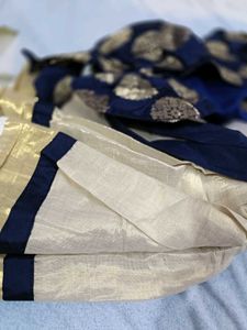 Baby Girl&#39;s Traditional set