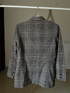 ROEM CHECKERED DOUBLE-BREASTED BLAZER