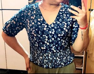 🆕 “Bella Figura” Floral Crop Top