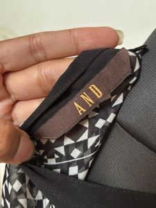 Patterned 3/4 Sleeve Top