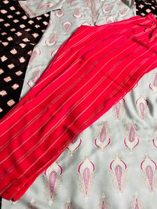 Never Worn Green Kurta Pant Set