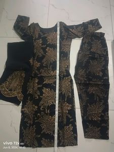 Women Black 🖤 Rayon Printed Kurta Set
