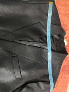 Sturdy Smart All Black Blazer For Men