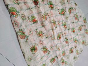 Women Kurta Pant Set With Embroidery