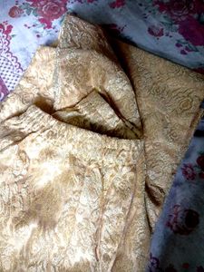 A Golden Beautiful Palazzo Pant ❤️😘🥰❤️