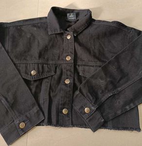 Virgio Black Cropped Denim Jacket, XL Size