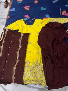 Punjabi Suit - Elegant &amp; Traditional