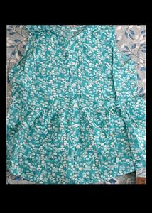 Floral Peplum Top and Cargo Jeans