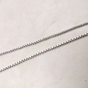 Slightly Used Pure Silver Box Snack Chain ⛓️