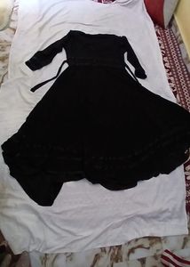 Dubai Important Abaya U.A.E