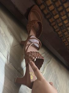Carlton London Brown Flats