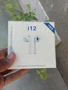 4pcs Wireless Stereo i12 (Not working)