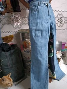 Light Wash Denim Jeans