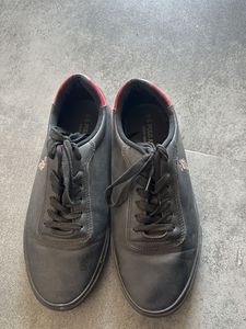 sneakers for men’s