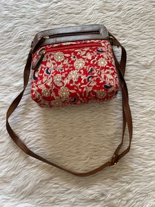 Women Red And Brown Printed Slingbag
