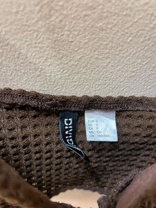 H&amp;M Front Tie Detail Crop Top