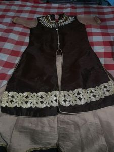 2 Grara 1 Black Top