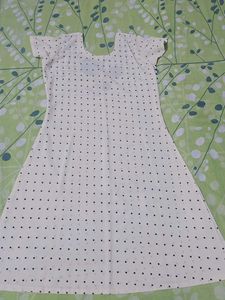 Off White Women Kurta Set