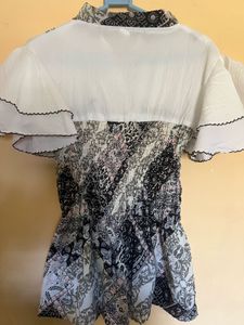 RUFFLE COQUETTE TOP