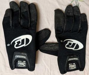 Biking gloves