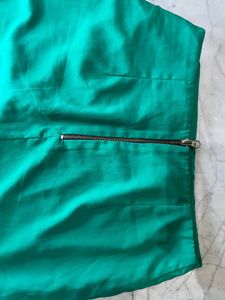 GREEN SKIRT
