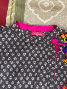 Gray Ethnic Print Kurta with Tassels