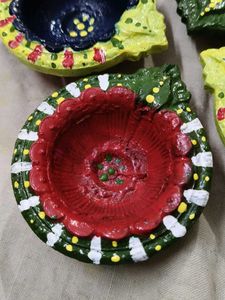 Set Of 4 Diyas