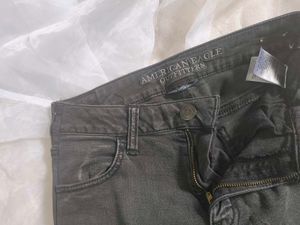 Distressed Skinny Jeans