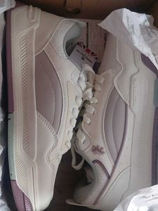 Redtape sneaker for women brand new
