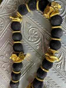 Set black