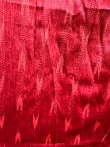 Avaasa Red Embroidered Kurti
